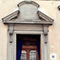 Portone d'ingresso della Venerabile Arciconfraternita della Misericordia, Firenze.