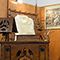 Ricostruzione di uno scrittoio medievale, Museo Didattico della Civilt� della Scrittura, San Miniato.