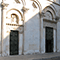 Facciata della Chiesa di Santa Maria Forisportam, Lucca.