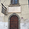 Bottini dell'olio con iscrizione celebrativa del 1705 sopra il portale d'ingresso, Livorno.