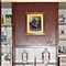 Collezione di vasi in ceramica bianca della Farmacia Petri, Pisa.