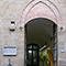 Ingresso della Biblioteca Guarnacci, Volterra.