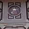 Casa di Galileo in Costa San Giorgio: particolare della facciata con al centro una raffigurazione allegorica e, in basso, lo stemma della famiglia, Firenze.