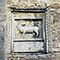 Lo stemma dell'Arte della Lana sulla facciata del Palazzo, Firenze.