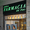 Esterno dell'Antica Farmacia del Pino, Firenze.