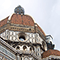 La Cupola di Santa Maria del Fiore di Firenze e una delle "Tribune morte" aggiunte da Brunelleschi.