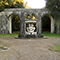 Fontana e passaggio monumentale nel Giardino di Villa Saracini, Castelnuovo Berardenga.