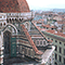 Una delle tre absidi che contornano la Cupola di Santa Maria del Fiore con i suoi contrafforti, Firenze.