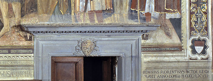 Maest di Lippo Memmi, integrazioni di Benozzo sopra la porta destra della Sala di Dante, Palazzo Comunale, San Gimignano.
