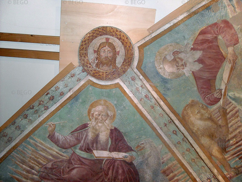 La volta del tabernacolo  della Madonna della Tosse smontata in occasione del trasferimento dalla Biblioteca di Castelfiorentino al Museo Benozzo Gozzoli (ottobre 2008).