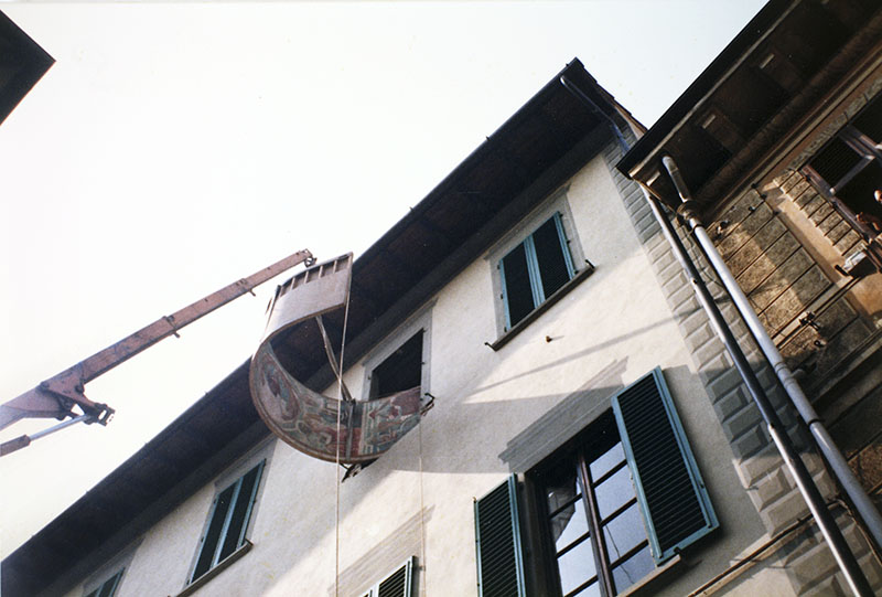 Movement of the Tabernacle of the Visitation frescos to Castelfiorentino Library (1980s).