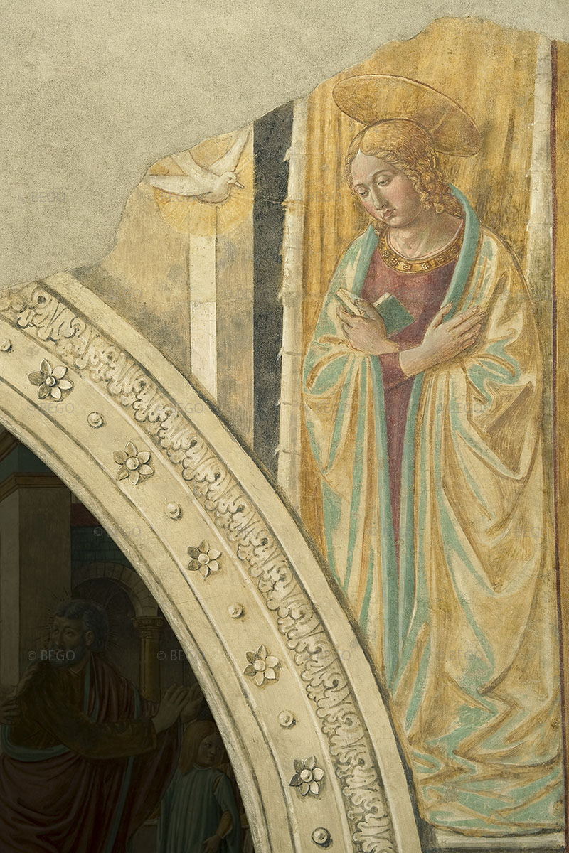 L’Annunciazione dell’arcangelo Gabriele alla Vergine, estradosso del tabernacolo della Visitazione, Museo Benozzo Gozzoli, Castelfiorentino.