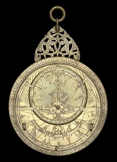Muhammad ibn Abi Bakr al Ibari, Astrolabe with geared calendar