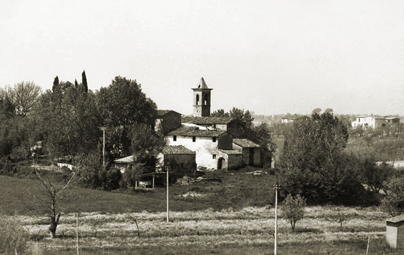 The village  of San Pantaleone a San Pantaleo, 1975.