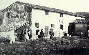 La casa di Anchiano agli inizi del Novecento.