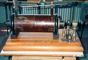 Instrument for physics experiments, State Technical and Industrial School "Tullio Buzi", Prato.