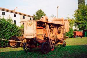 A.M.A. Tortona threshing machine, Permanent Exhibition of Rural Implements (Cultural Association "La Ruota"), San Leonardo in Treponzio, Capannori.