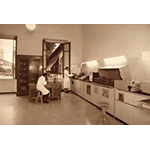 Historic photo of the Laboratory in the Military Chemical-Pharmaceutical Plant, Florence.