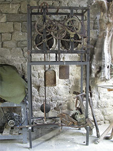 Old tower clockwork, thirteenth-century castle of Castel San Niccol.