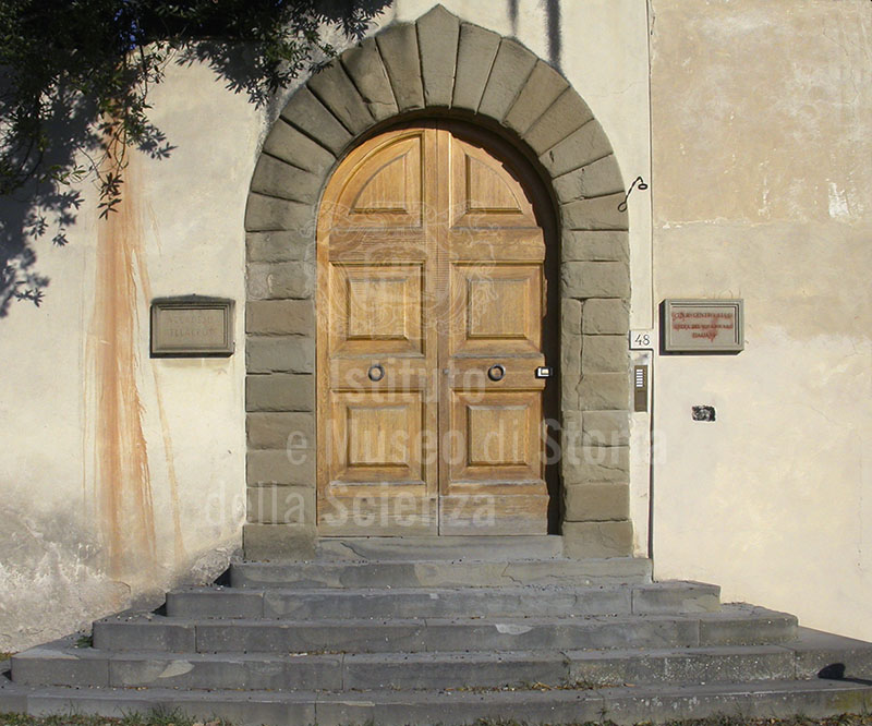 Portone d'ingresso dell'Accademia della Crusca, Villa Medicea di Castello, Firenze.