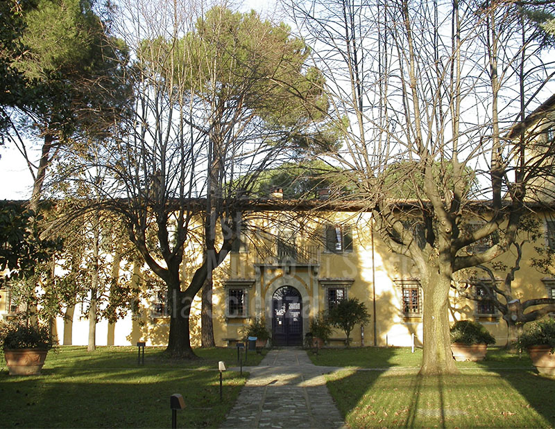 Facade of Villa Montalvo, Campi Bisenzio.