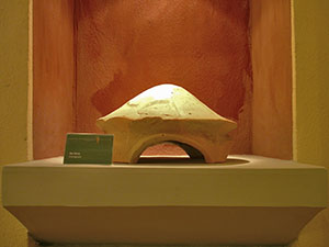 Comignolo di epoca etrusca, Museo Archeologico di Scansano.