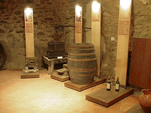 Una delle sale espositive del Museo della Vite e del Vino di Scansano.