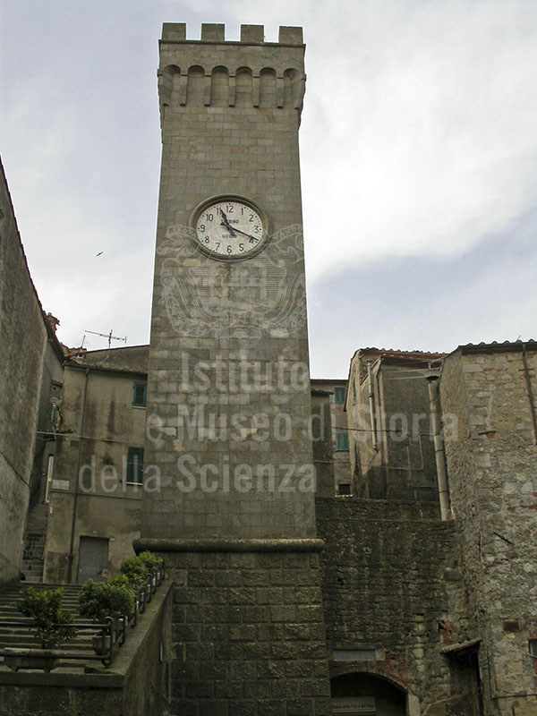 Torre con orologio, Roccastrada.