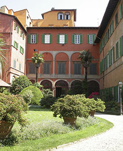 Rear faade of Palazzo Budini Gattai, Florence, with the portico with 5 arcades attributed to Bartolomeo Ammannati.