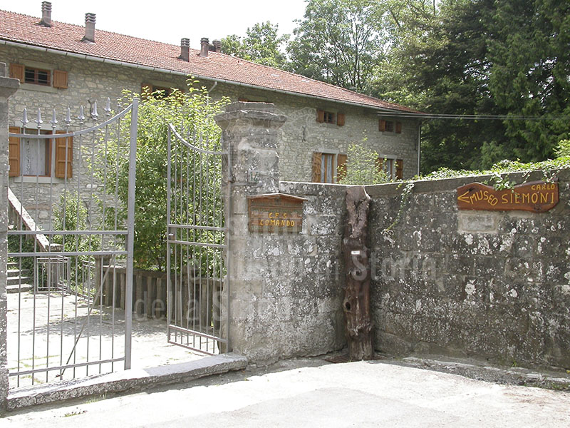 Seat of the Museo "Carlo Siemoni", Badia a Prataglia, Poppi.