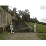 Scalinata nel giardino di Villa Montalto, Firenze.