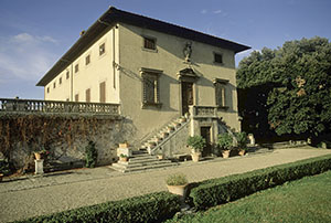 Villa Caruso Bellosguardo, Lastra a Signa.
