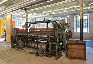 Antichi macchinari all'interno del Museo dell'Arte della Lana, Stia.
