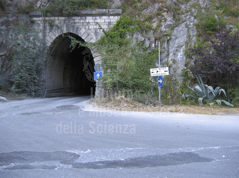 Percorso dell'Antica Ferrovia Marmifera, Carrara.