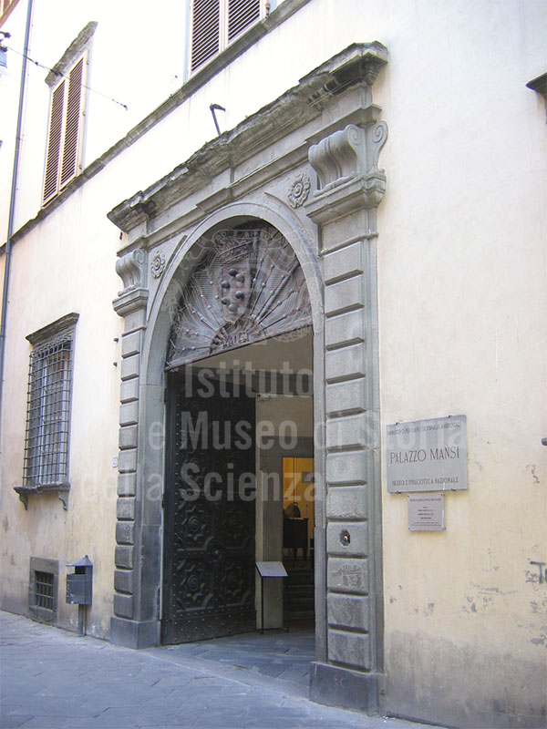 Main door of Palazzo Mansi, seat of the National Pinocoteca, Lucca.