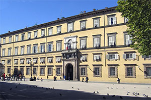 Facciata di Palazzo Ducale, Lucca.