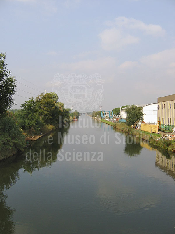 Canale dei Navicelli da Tirrenia verso Pisa.