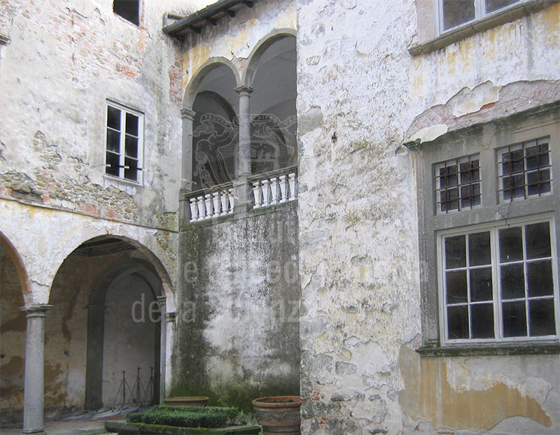 Edifici della Villa Reale di Marlia, Capannori.