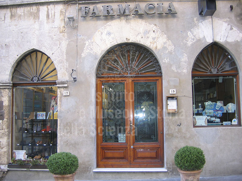 Pharmacy Niccolini, Massa Marittima.
