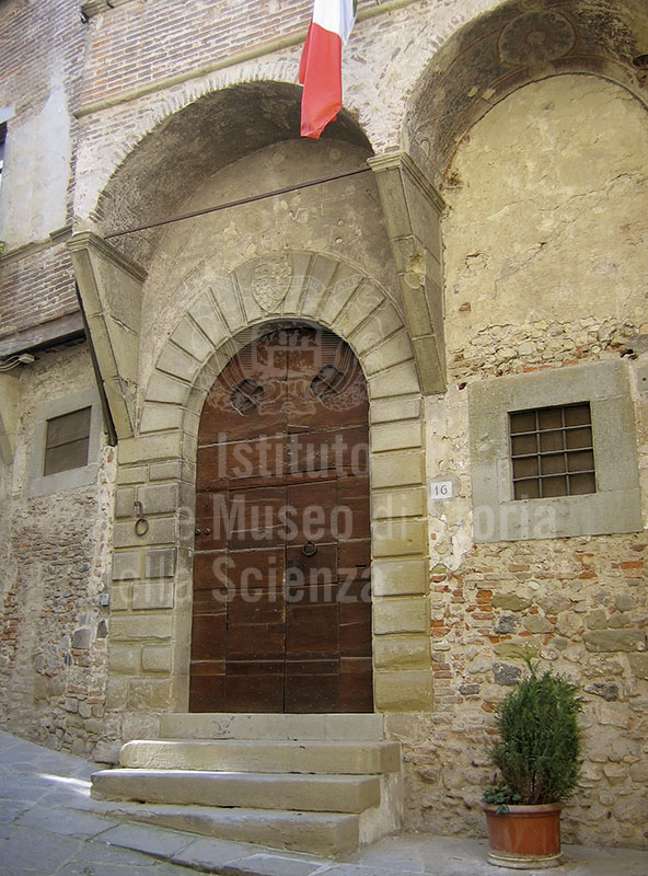 Ingresso del Museo Statale di Palazzo Taglieschi, Anghiari.