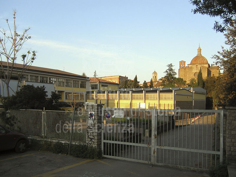 Entrance to the Liceo Scientifico Statale "Francesco Redi", Arezzo.