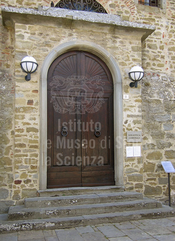 Portone d'ingresso della Villa Pitiana, Reggello.