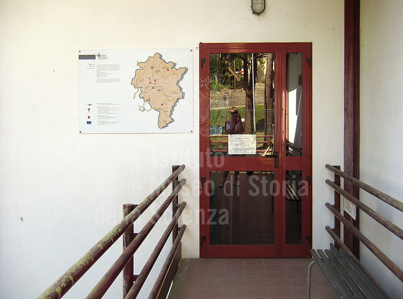 Entrance to the  Museo di Vita Contadina e Artigiana con Personaggi in Movimento di Sant'Agata, Scarperia.