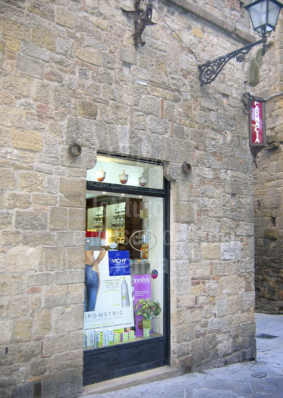 Exterior of the Antica Farmacia All'insegna della Porta All'arco - Mangano Venturi, Volterra.