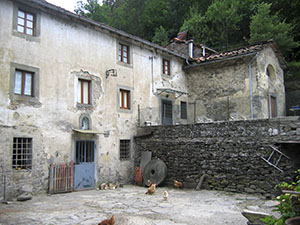 Exterior of the "del Rosso" Mill, Catagallo.