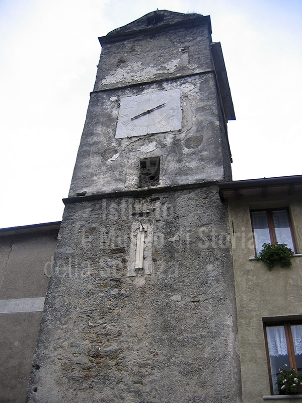 Esterno della Torre Medicea, Stazzema.