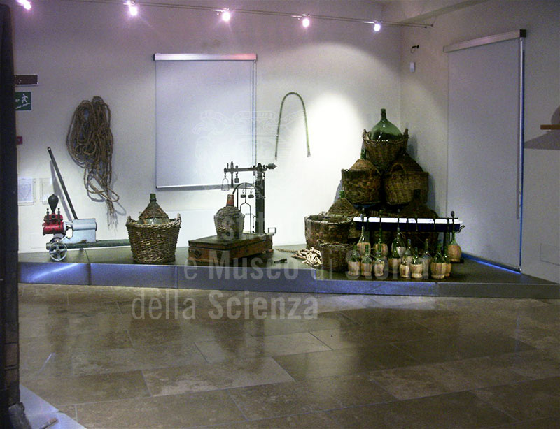 Damigiane e fiaschi, Museo della Vite e del Vino del Centro per la Cultura del Vino "I Lecci", Montespertoli.