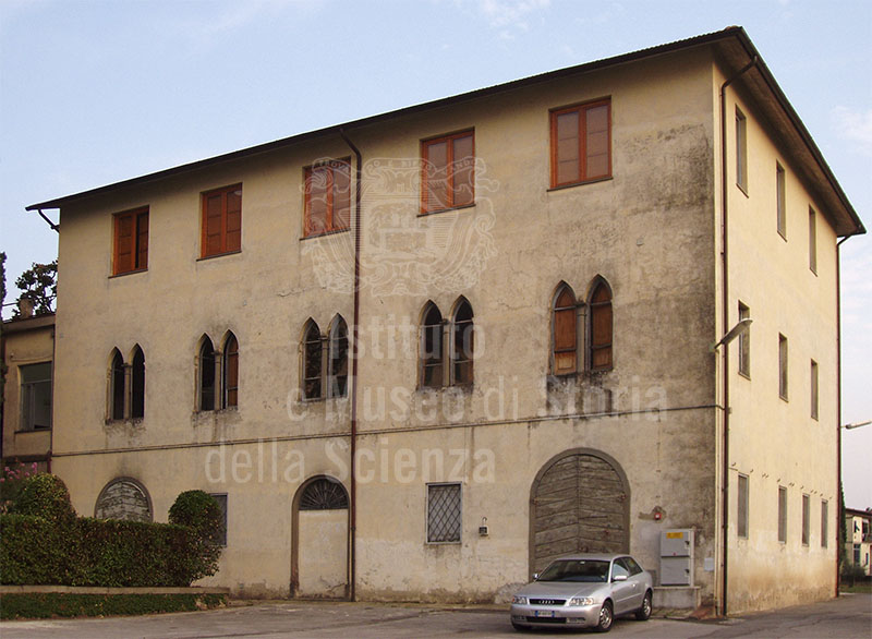 Building annexed to the Agricultural Technical Institute, Pescia.