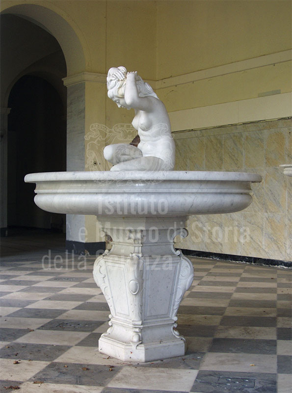 Nymph of the Springs (Ferdinando Palla, Carrara marble, 20th century), Villa Ada, Bagni di Lucca.