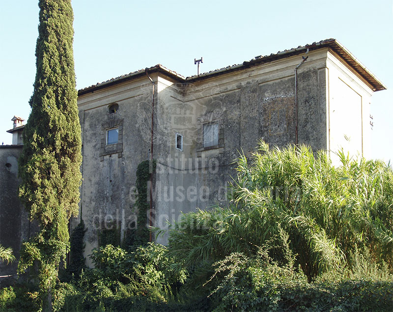 Retro dell'edificio delle cateratte di Leonardo Ximenes, Loc. Riparotto, Vicopisano.
